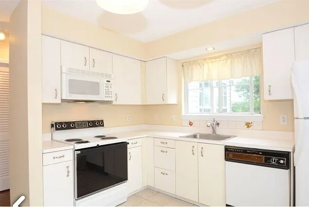 2 bed, 1100 sqft, $2,200 — Photo 3