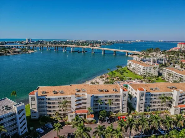 6061 Bahia Del Mar Cir, Saint Petersburg, FL