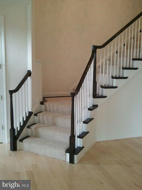 1st image of 118 Wilmar Pl NW