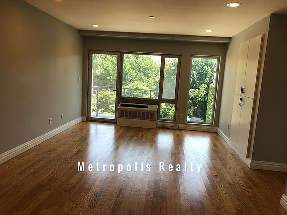 4th image of 2323 Astoria Blvd APT 5F