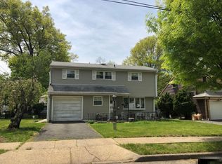 272 Egolf Dr, Rahway, NJ 07065