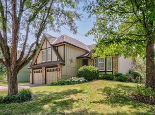 3521 Remington Ln, Leavenworth, KS 66048