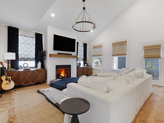 5th image of 2154 Maytown Cir