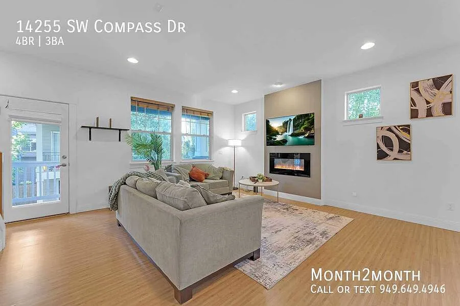 Sunny Getaway on Compass Dr — Photo 4
