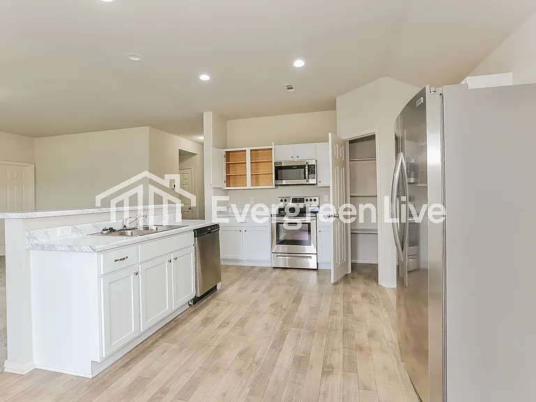22 Erwin Dr — Photo 6