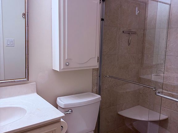 5th image of 220 Stedman St #C