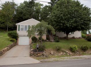 6 Oak Drive Cir, Wheeling, WV 26003