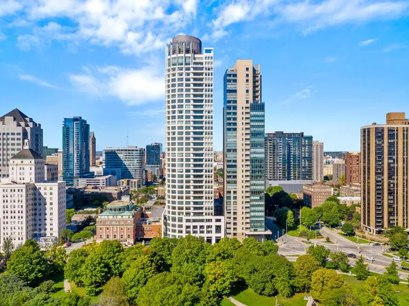 825 North Prospect AVENUE #601, Milwaukee, WI 53202