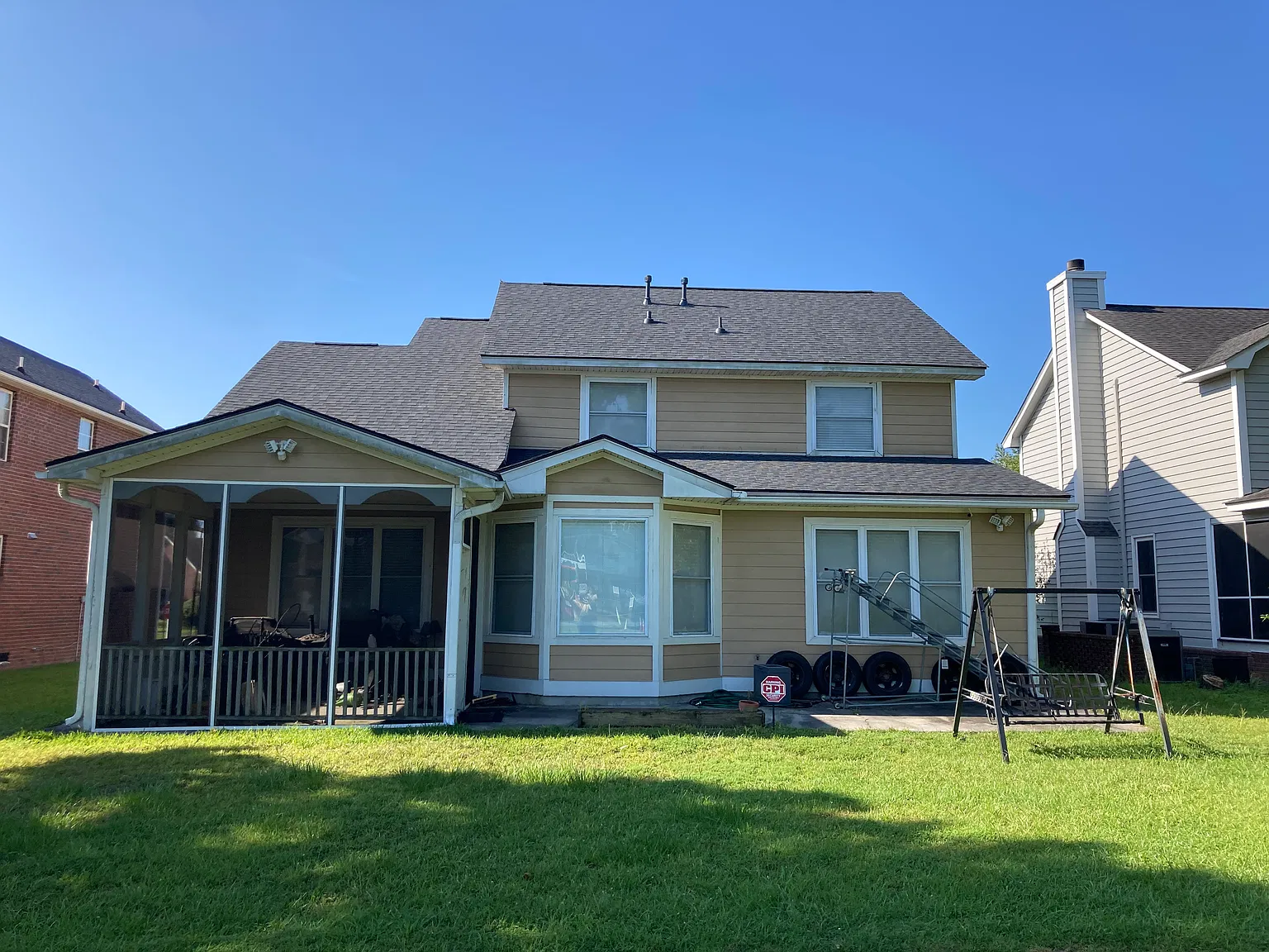 5 bed, 2.5 bath, 2975 sqft, $2,800 — Photo 3