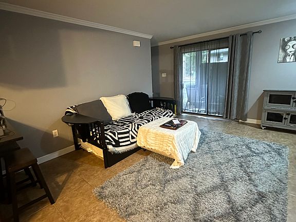 3rd image of 141 Lamotte Dr APT D4