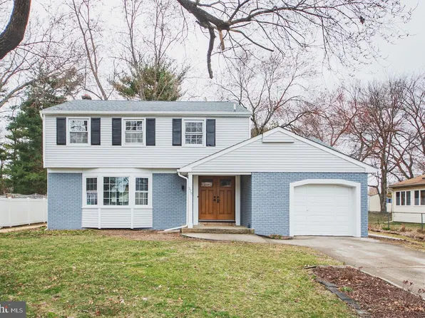326 Royal Oak Ave, Cherry Hill, NJ 08002