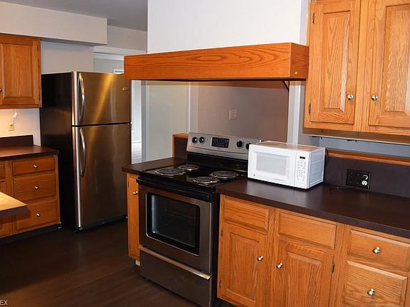 4th image of 7745 Hidden Valley Dr