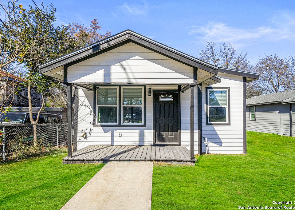 1st image of 635 W Theo Ave
