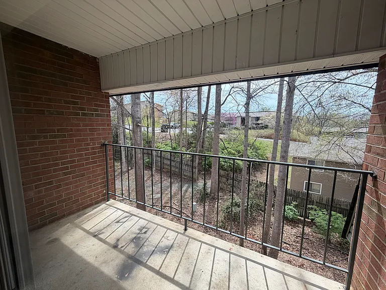 Forestbrook Apartments — Photo 10