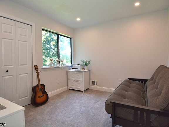 3rd image of 816 Spruce Hills Dr BLDG 8 #816