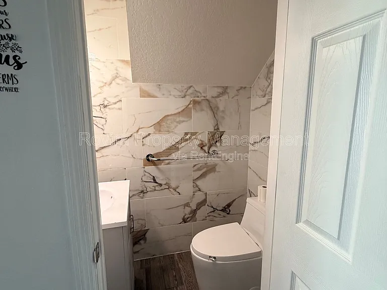 218 Ronaldale Ave — Photo 26