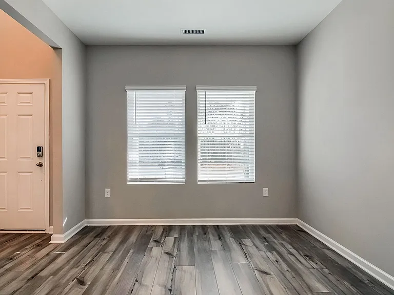 3917 Eccles Ln — Photo 13