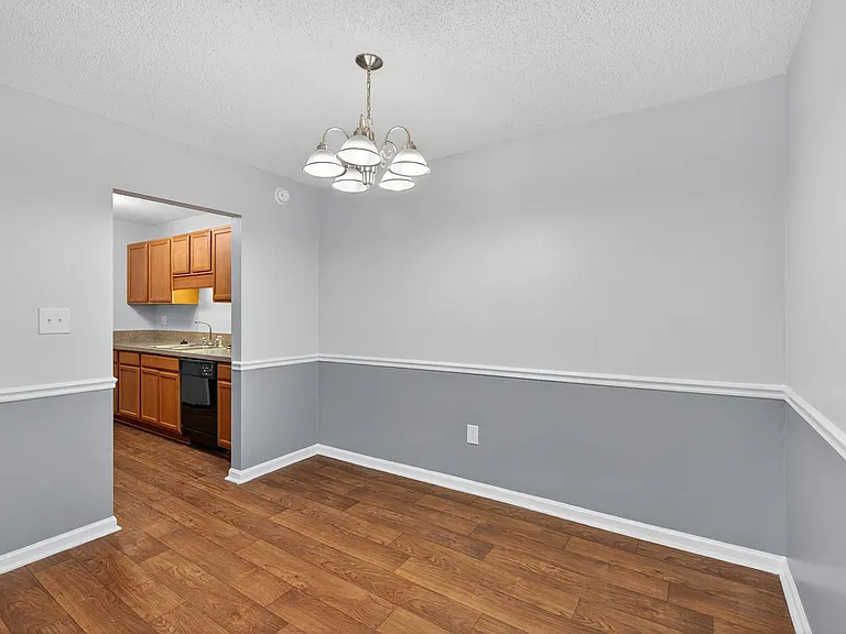 North Bluff Apartments — Photo 20