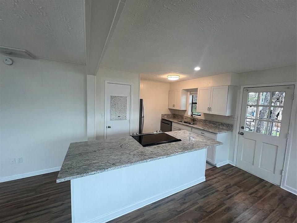 1st image of 2331 Live Oak Cir #2331