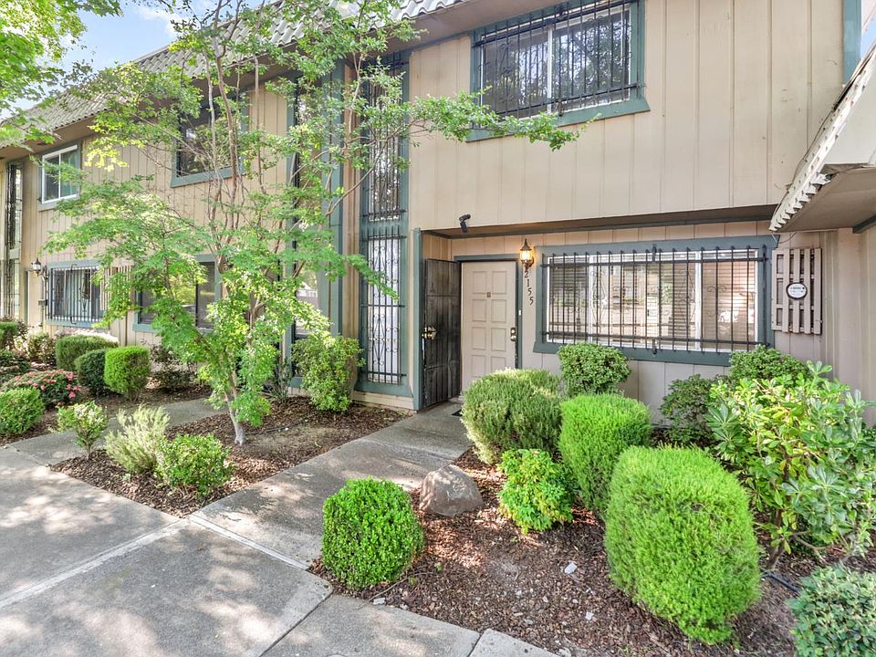 1st image of 2155 Cottage Way