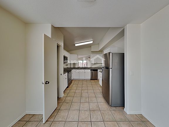 3rd image of 11251 E Camino St