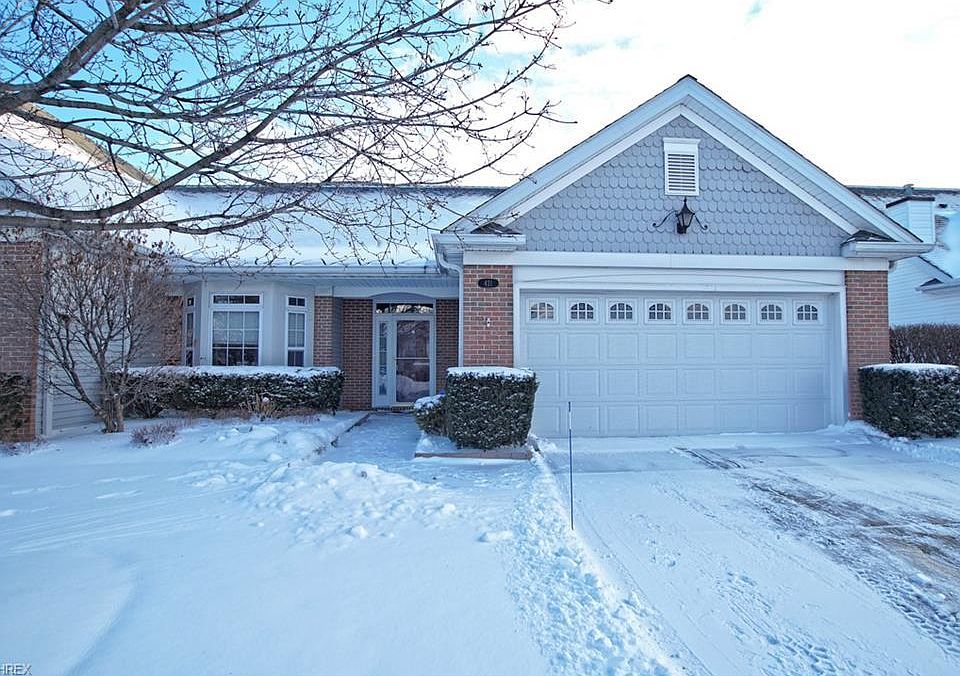 1st image of 421 Rosebury Ct #6