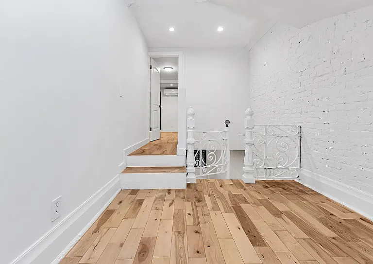 404 W 22nd St #1B — Photo 7
