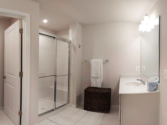 4th image of 10510 Neil Armstrong Way