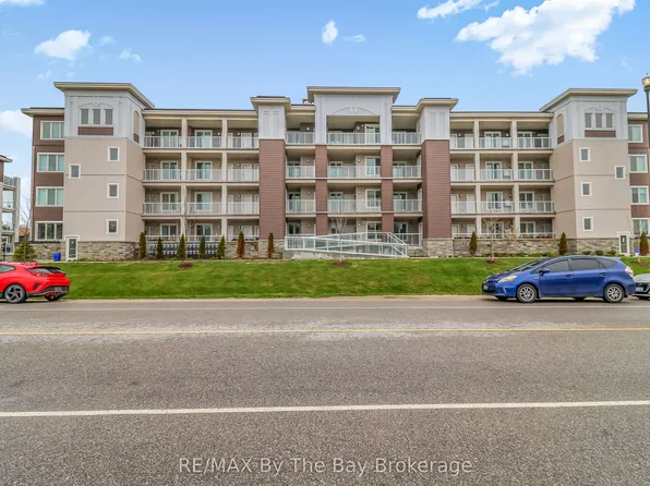 5 Spooner Cres #311, Collingwood, ON L9Y 1T3