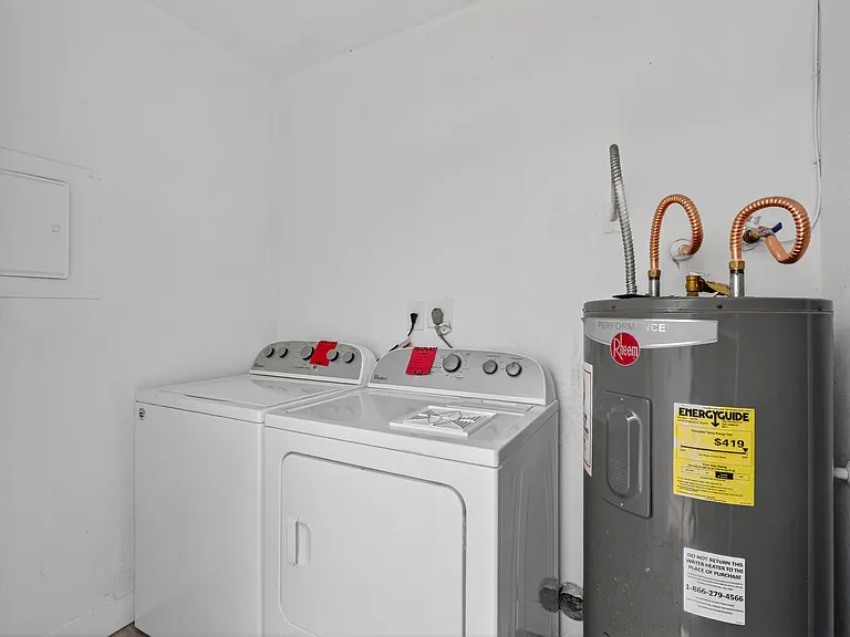 2535 W Missouri Ave #1 — Photo 9
