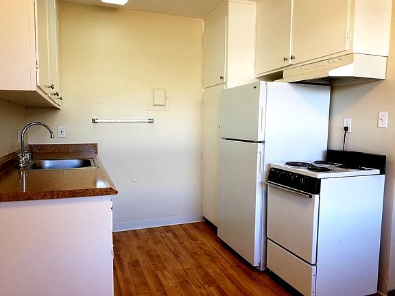 3rd image of 1233 Pedro St APT 52