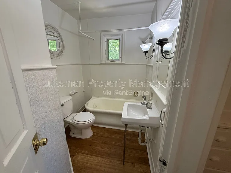 301 Douglas Ave #3 — Photo 7