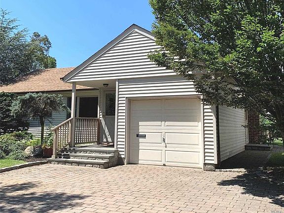 2nd image of 27 Carman Ave