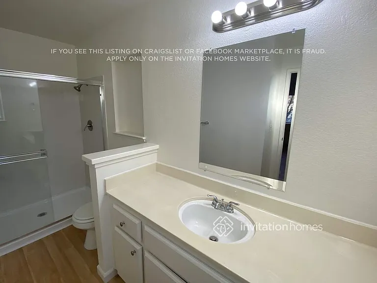 907 Whitney Ave — Photo 10