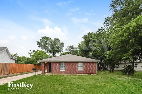 1607 Coleman St Photo 1