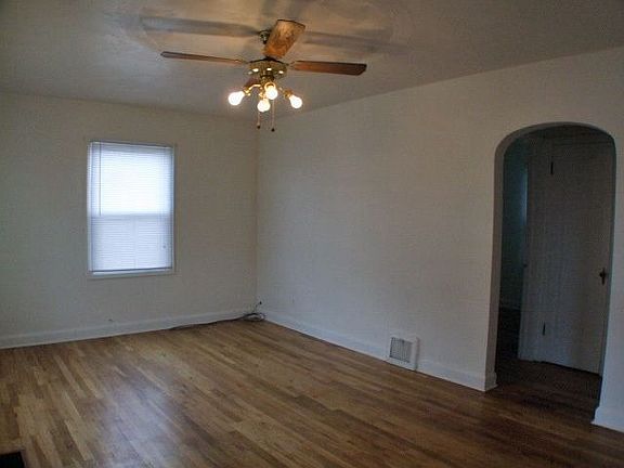 5th image of 1460 Sage Ave