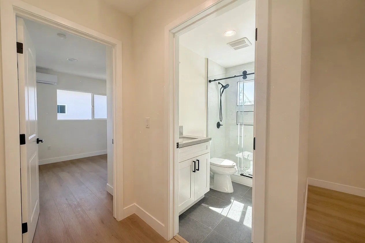 1 bed, 580 sqft, $1,995 — Photo 2