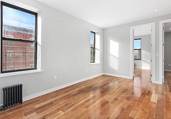 2nd image of 490A Jefferson Ave #2B