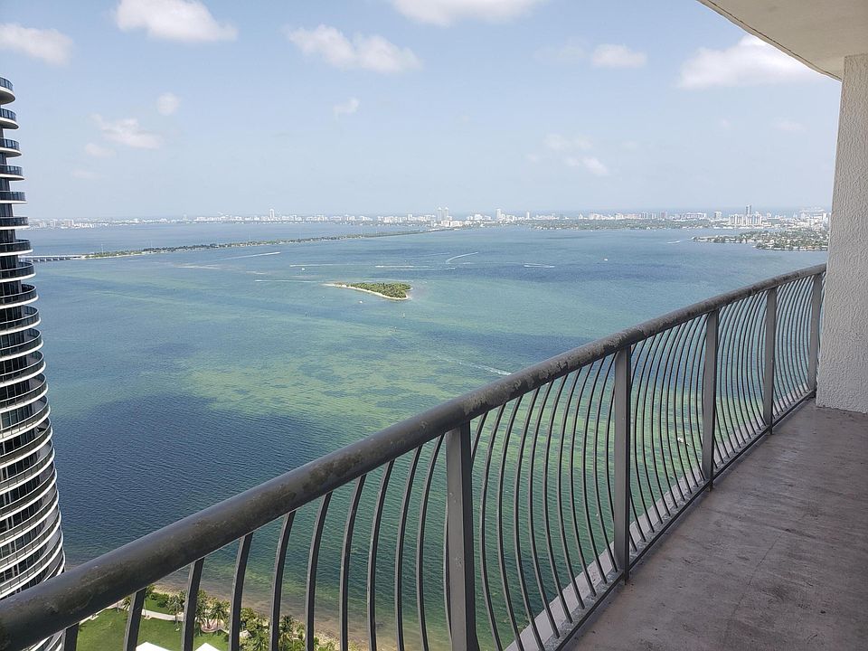 1st image of 1750 N Bayshore Drive #5205