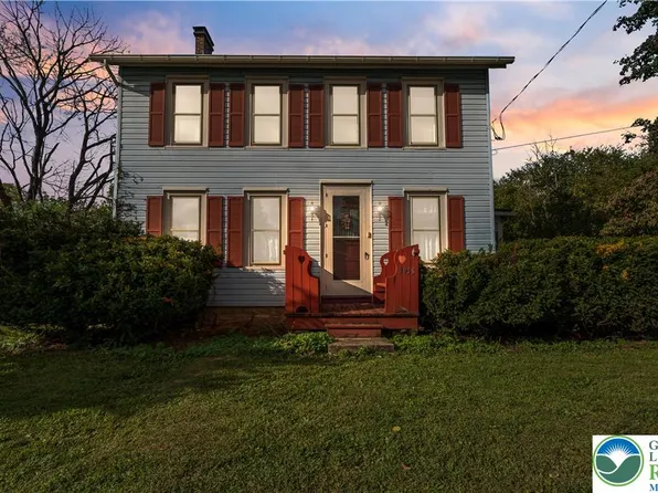 3955 Oakland Rd, Bethlehem, PA 18020