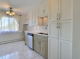 Barthview Manor, Edmonton, AB T5B 2S7