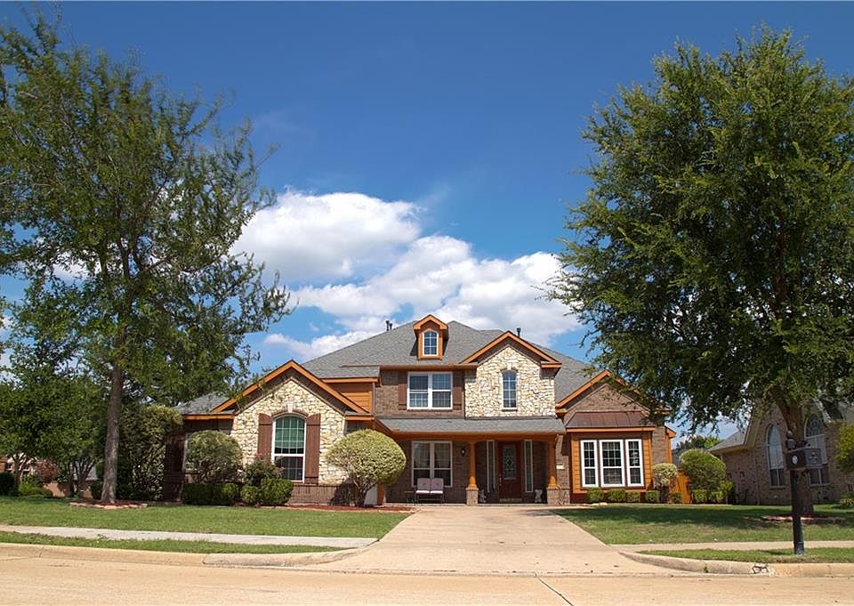 1st image of 9906 Fairway Vista Dr