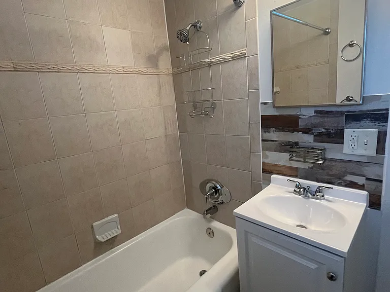 514 Romano Ave — Photo 23