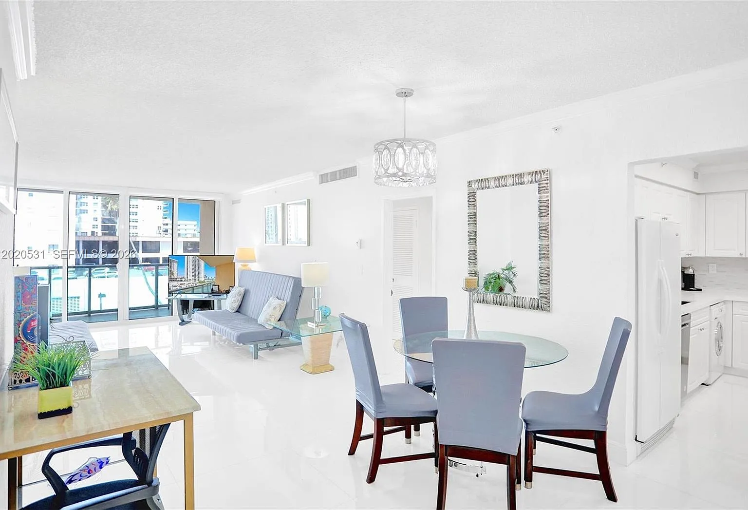 Wave Condo — Photo 4