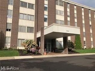 3064 Kent Rd APT 208, Stow, OH 44224