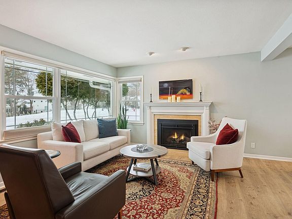 4th image of 5501 Park Pl