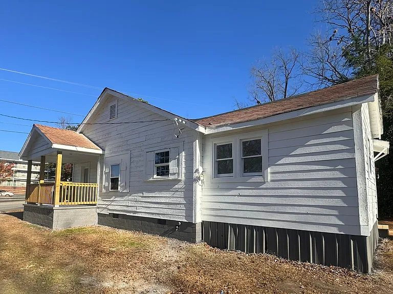 1115 Myrtle St SW — Photo 3