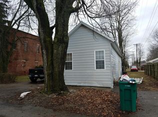 211 S Main St, Sharpsville, IN 46068
