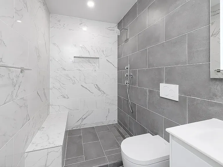 224 W 20th St #2 — Photo 7