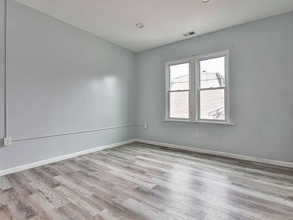 4th image of 41 N 11th St #41B